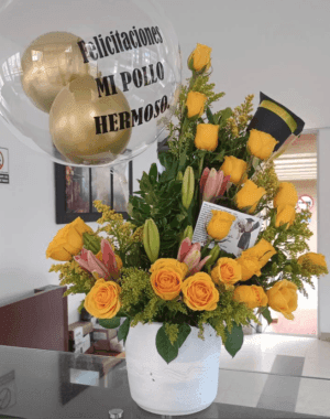 Cilindro  para grado, rosas, lirios,  globo personalizado y gorro R167